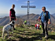 05 Alla  bella croce  della Cornagera (1311 m) posta da pochi anni a protezione altopiano Selvino-Aviatico ed oltre